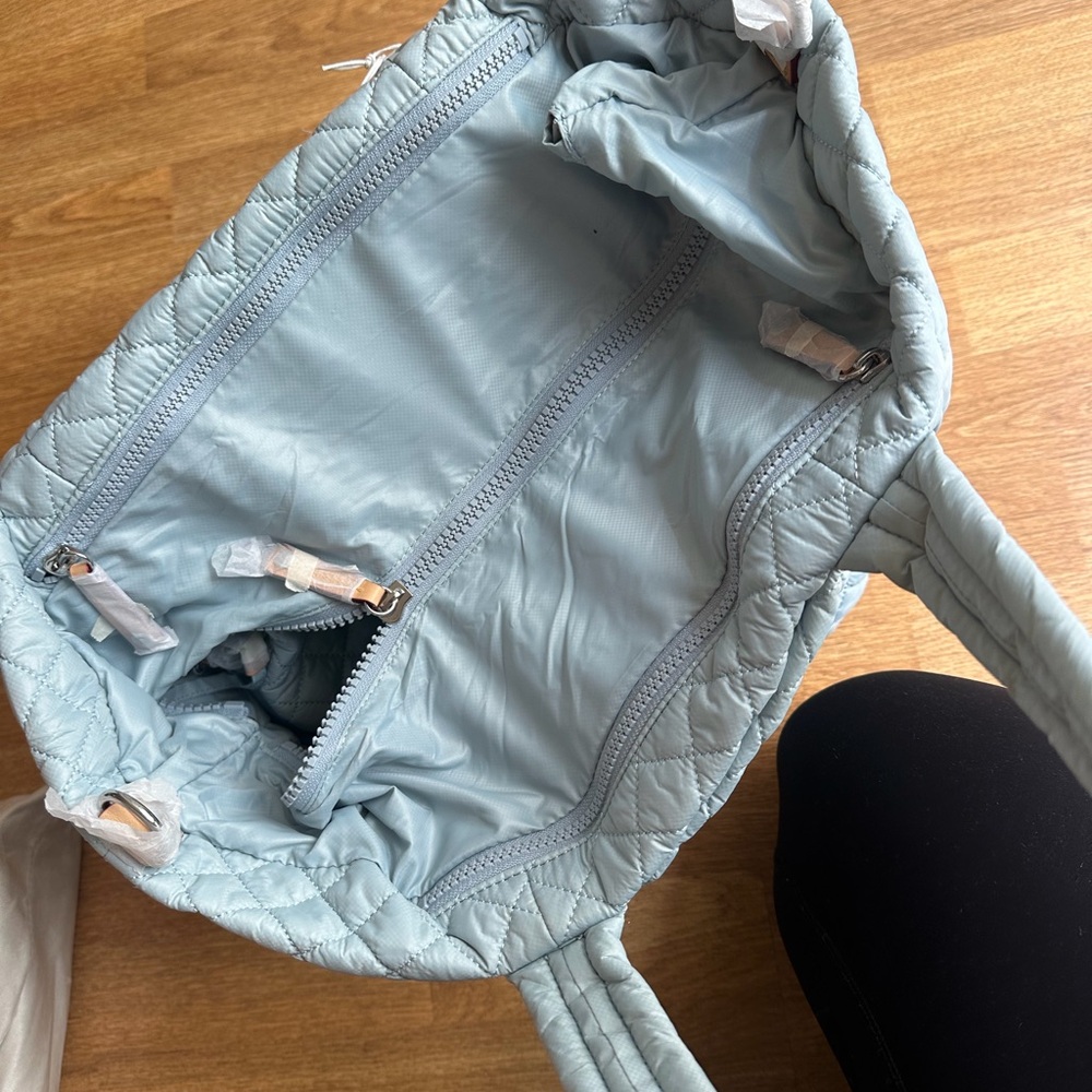 NWT 😍🩵 MZ Wallace Quilted Ice Blue Tote Bag - Medium - Picture 4 of 10